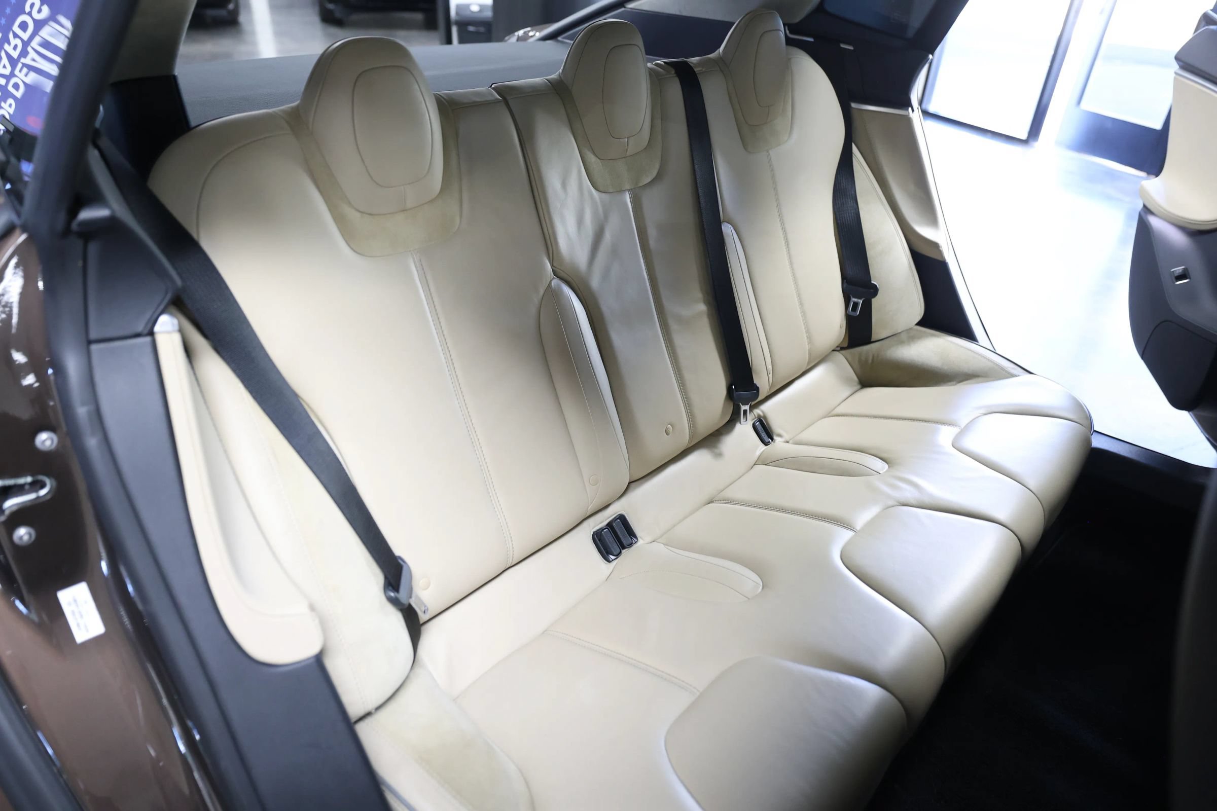 Used 2013 Tesla Model S Performance RWD image 43