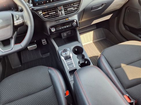 Used 2024 Ford Escape ST-Line w/ Tech Pack #1 AWD/4WD image 11