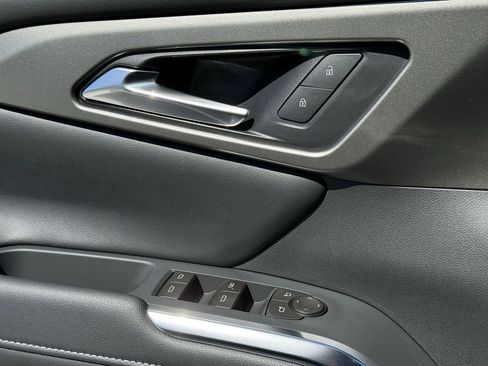 New 2026 Chevrolet Traverse LT image 18