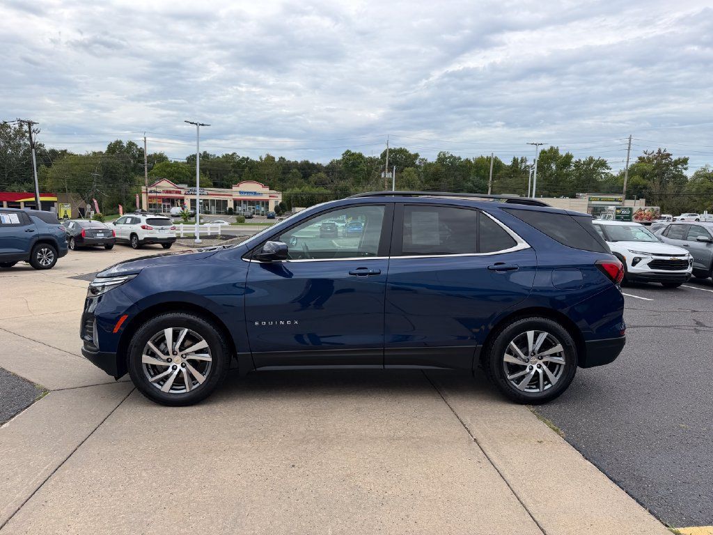 Used 2022 Chevrolet Equinox LT FWD image 4