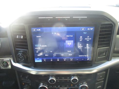 Used 2022 Ford F150 Lariat image 13