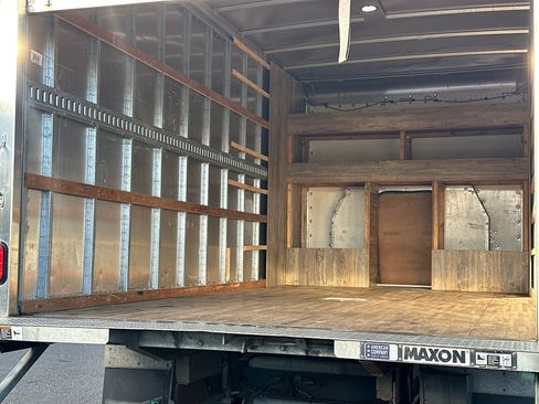 Used 2019 Ford E-350 and Econoline 350 Super Duty w/ Power Windows & Locks Group image 10