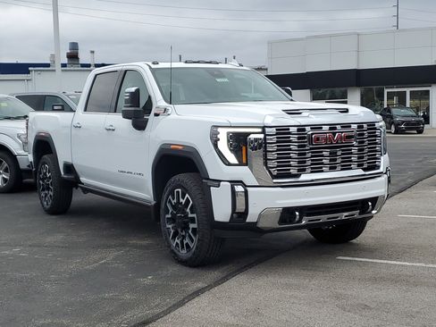 New 2026 GMC Sierra 2500 Denali w/ Denali Reserve Package image 1