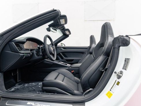 Used 2026 Porsche 911 Carrera RWD image 26