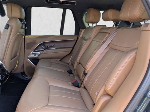 Certified 2025 Land Rover Range Rover SE AWD/4WD image 20