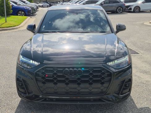 Used 2024 Audi SQ5 Prestige w/ Prestige Package AWD/4WD image 2