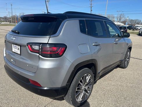 Used 2023 Jeep Compass Limited w/ Elite Group image 6