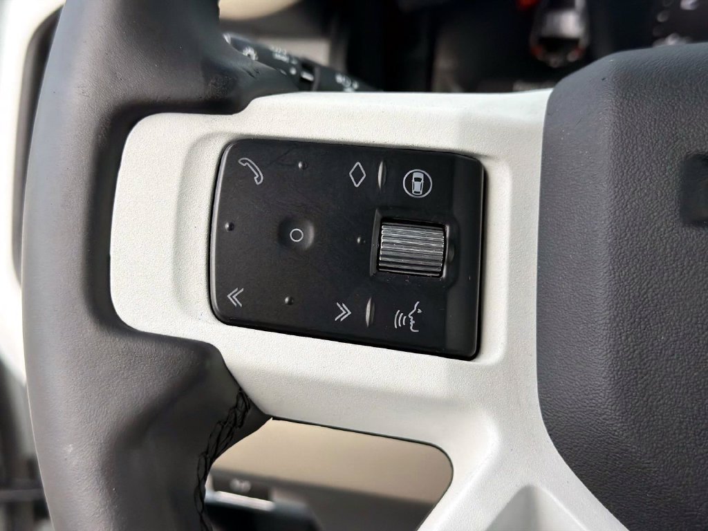 Used 2024 Land Rover Defender 110 S AWD/4WD image 30
