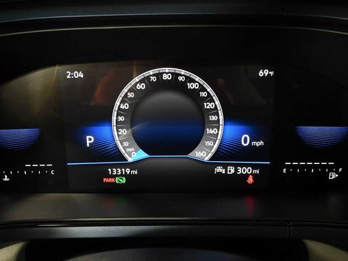 Certified 2024 Volkswagen Taos SE FWD image 20