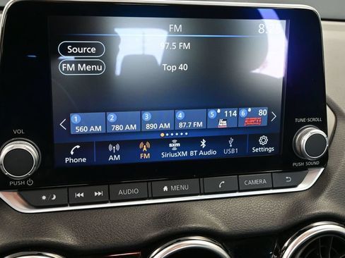 Used 2024 Nissan Sentra SV FWD image 31