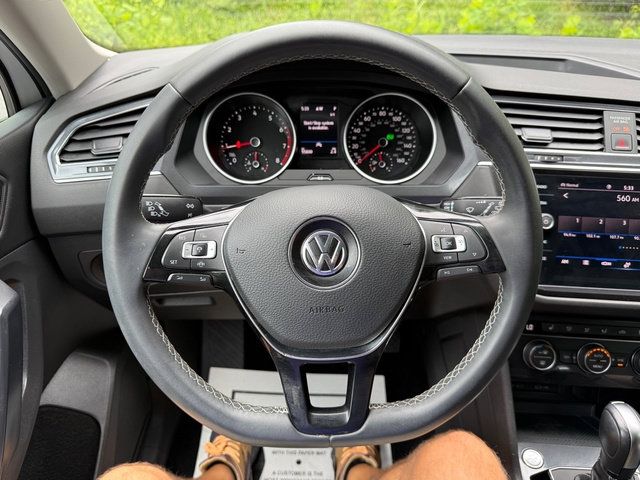 Used 2021 Volkswagen Tiguan SE R-Line AWD/4WD image 18