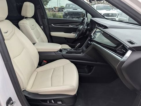 Used 2021 Cadillac XT6 Sport AWD/4WD image 34