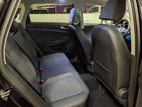 New 2026 Volkswagen Taos SE FWD image 25