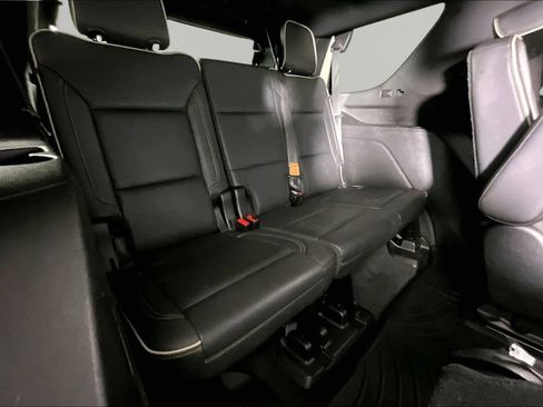 Used 2021 Chevrolet Tahoe Premier w/ Premium Package AWD/4WD image 25