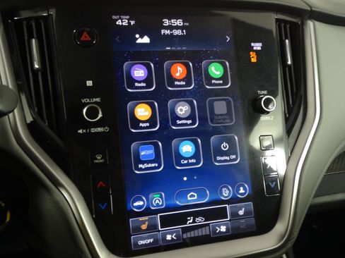 Used 2023 Subaru Outback Premium image 32