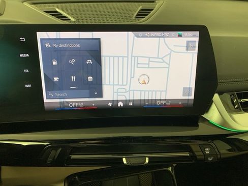 Used 2025 BMW X1 xDrive28i w/ Technology Package image 25