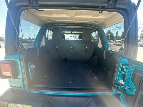 Used 2020 Jeep Wrangler Unlimited Sport AWD/4WD image 28