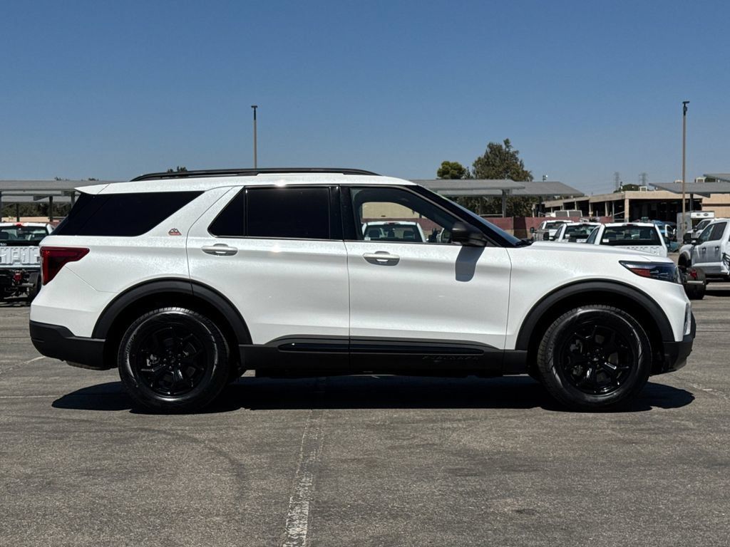 Certified 2022 Ford Explorer Timberline AWD/4WD image 2