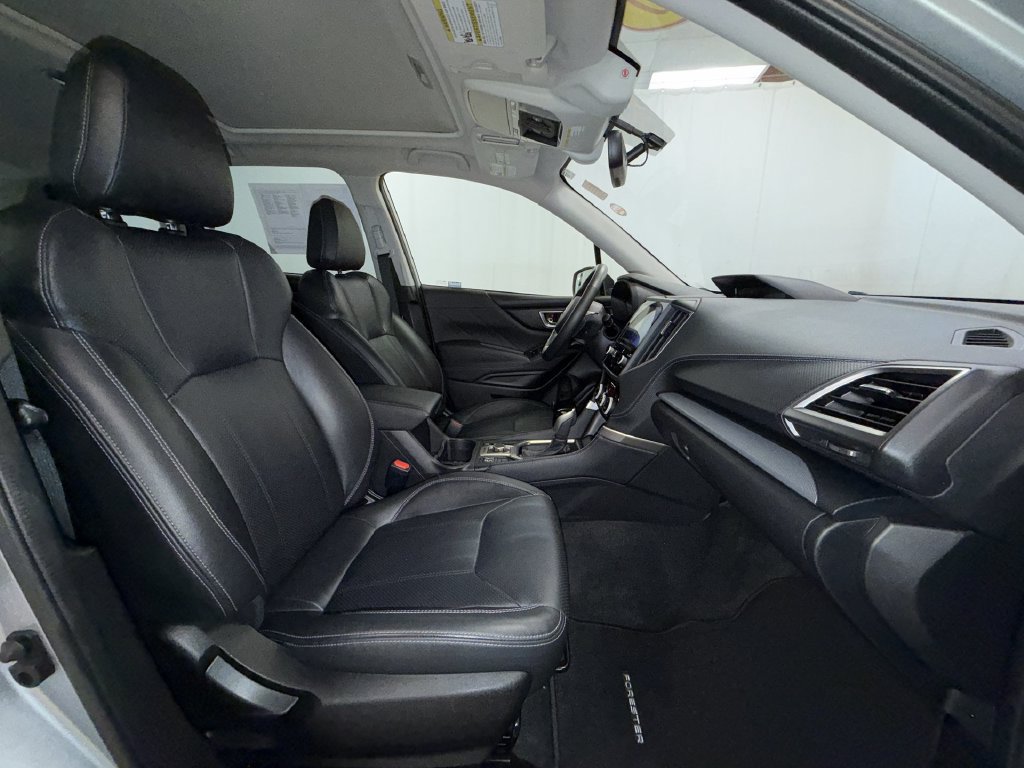 Used 2020 Subaru Forester Limited AWD/4WD image 18