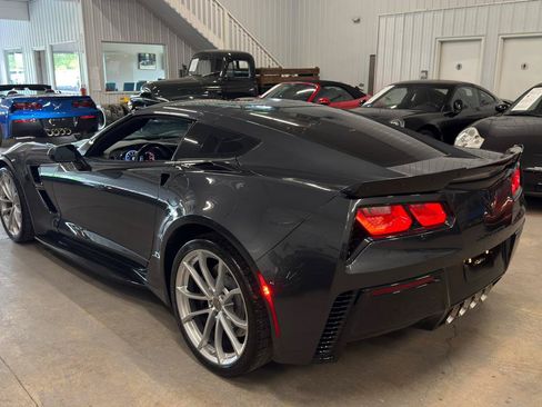 Used 2019 Chevrolet Corvette Grand Sport RWD image 14