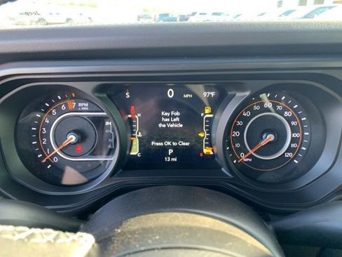 New 2025 Jeep Gladiator Rubicon image 14