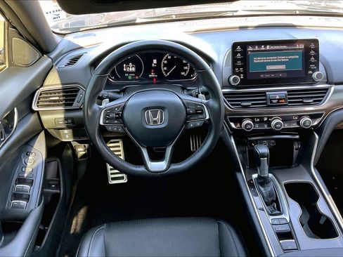 Used 2022 Honda Accord Sport image 8