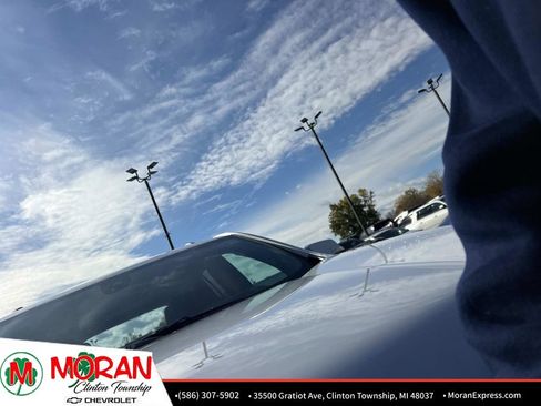 Certified 2023 GMC Acadia SLT w/ Technology Package image 11