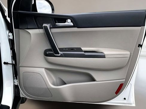 Used 2020 Kia Sportage LX w/ LX Popular Package image 25