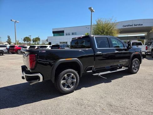 New 2026 GMC Sierra 2500 SLT w/ SLT Premium Package AWD/4WD image 13