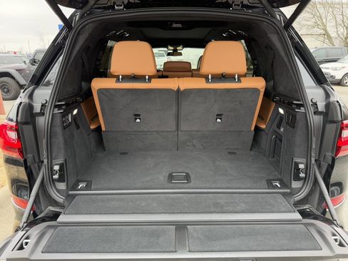 Used 2021 BMW X7 M50i image 43