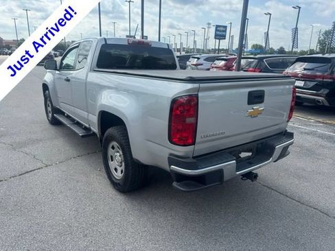 Used 2017 Chevrolet Colorado W/T w/ WT Convenience Package RWD image 6