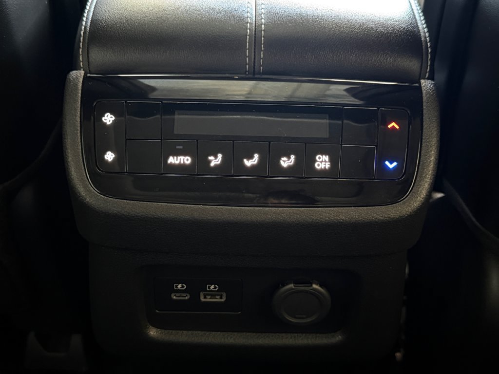 Used 2023 INFINITI QX60 Luxe w/ Performance Audio Package AWD/4WD image 33