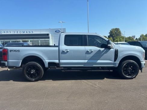 Used 2024 Ford F250 Lariat w/ Black Appearance Package AWD/4WD image 12