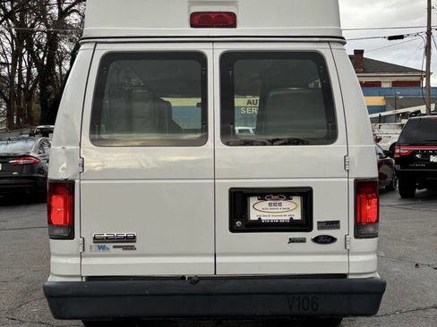 Used 2011 Ford E-250 and Econoline 250 Extended w/ PWR Group image 7