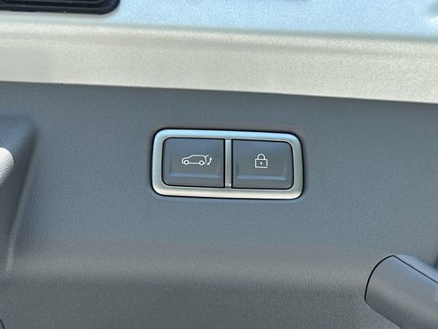 New 2026 Kia EV9 Wind AWD/4WD image 7