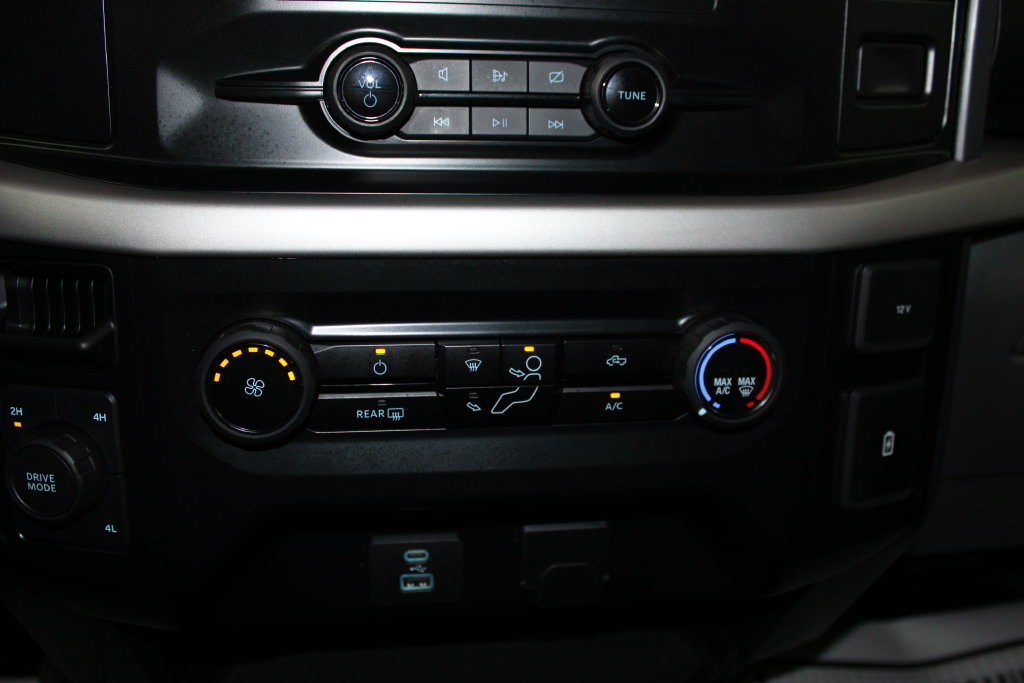 Used 2023 Ford F150 XLT AWD/4WD image 43