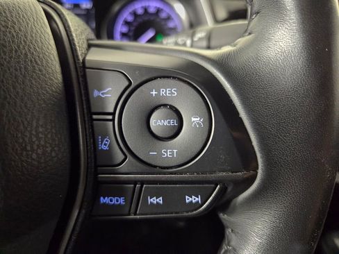 Used 2022 Toyota Camry SE FWD image 18