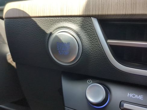 New 2025 Hyundai Sonata Limited FWD image 2