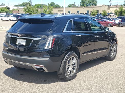 Used 2023 Cadillac XT5 Premium Luxury w/ Technology Package AWD/4WD image 4