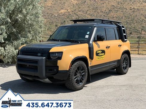 Used 2022 Land Rover Defender 110 X-Dynamic SE AWD/4WD image 1