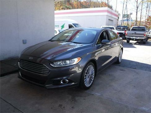 Used 2016 Ford Fusion Titanium image 15