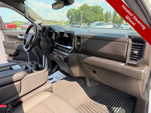 Used 2024 Chevrolet Silverado 1500 LT AWD/4WD image 35