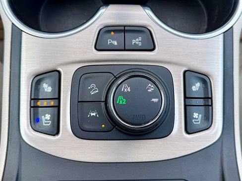Used 2019 GMC Terrain Denali w/ Advanced Safety Package AWD/4WD image 31