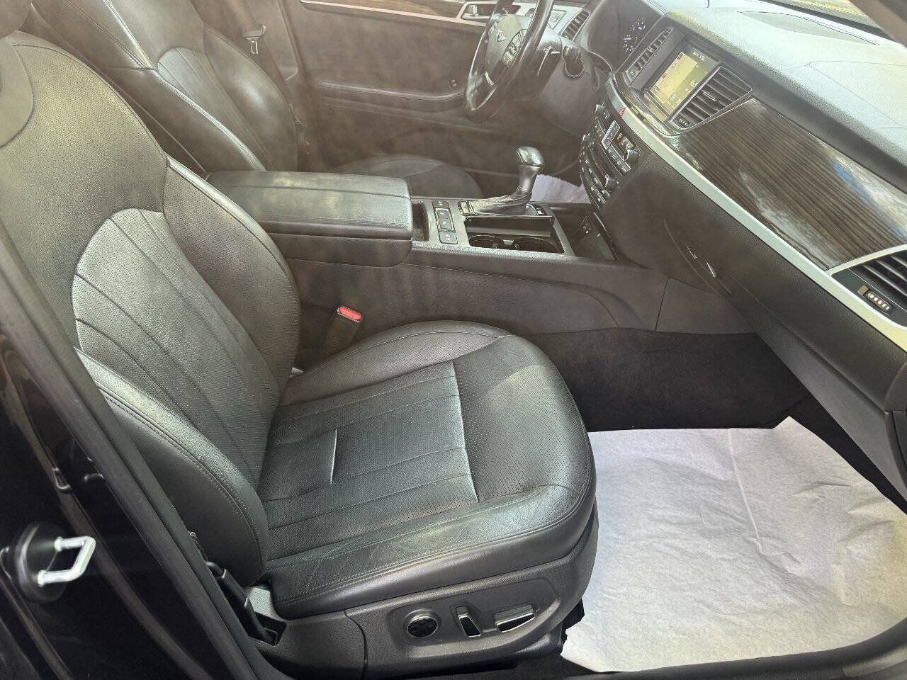 Used 2018 Genesis G80 3.8 w/ Option Group 02 AWD/4WD image 18