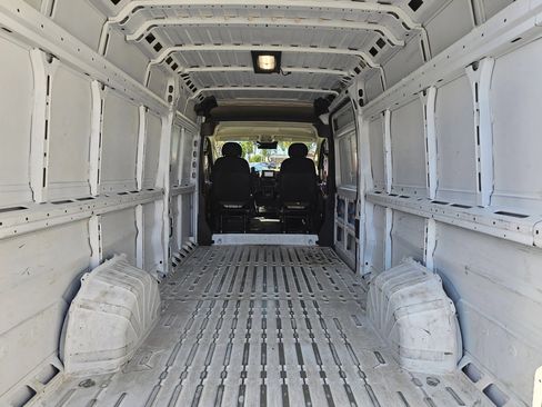 Used 2023 RAM ProMaster 3500 w/ Fleet Safety Group FWD image 24