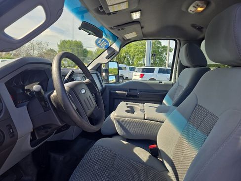 Used 2014 Ford F250 XL w/ Power Equipment Group AWD/4WD image 20