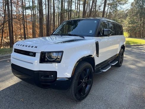 Certified 2024 Land Rover Defender 130 X-Dynamic SE image 1