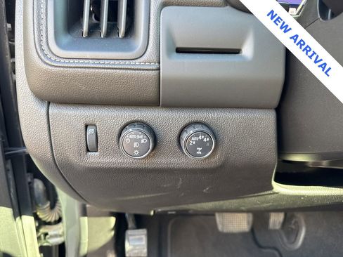 Used 2022 GMC Canyon Elevation w/ Elevation Premium Package image 19