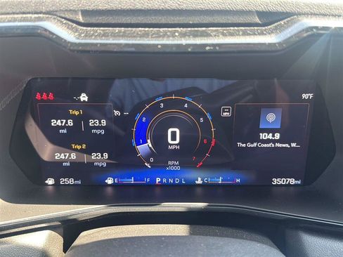 Used 2024 Chevrolet Colorado LT w/ LT Convenience Package III RWD image 5