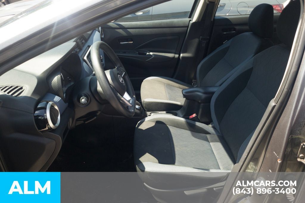Used 2024 Nissan Versa SV FWD image 6